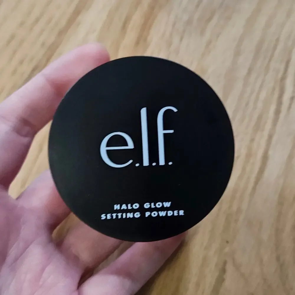 ELF Halo Glow Setting Powder Medium Beige